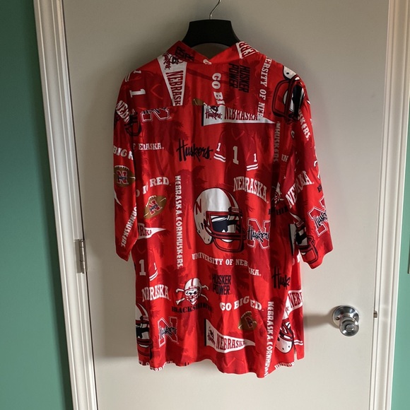 Reyn Spooner Nebraska Hawaiian Shirt Size L - Picture 2 of 8